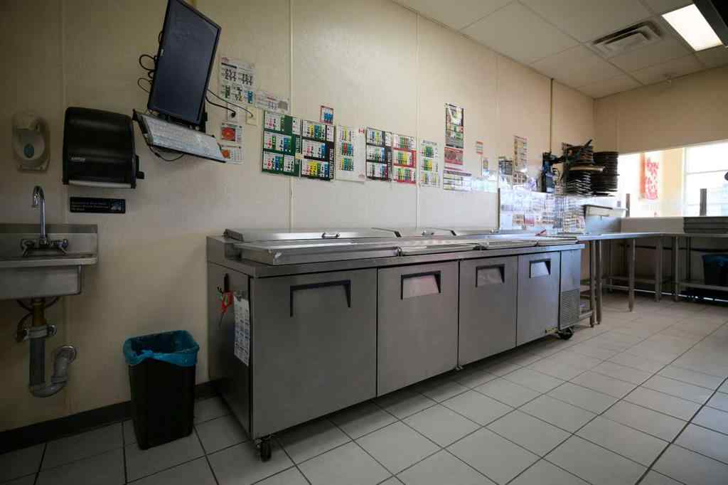 MLS® A2209398 - Unit #605 200 Southridge Drive  in Westmount_OK Okotoks, Commercial