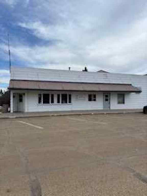 MLS® A2209634 - 5011 50 Street  in Lougheed Lougheed, Commercial