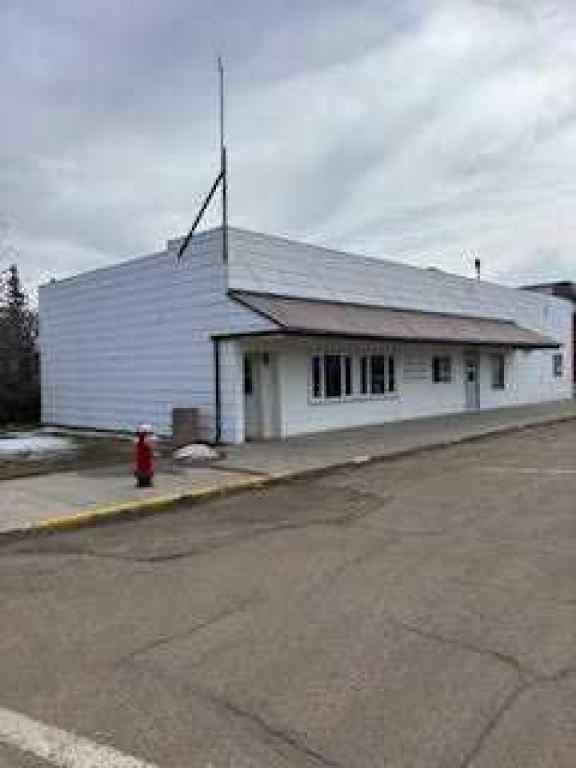 MLS® A2209634 - 5011 50 Street  in Lougheed Lougheed, Commercial