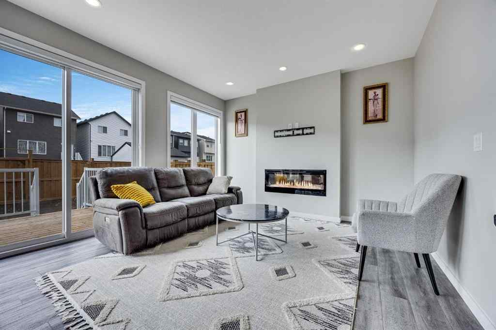 MLS® A2209648 - 109 Mallard Grove SE in Rangeview Calgary, Residential