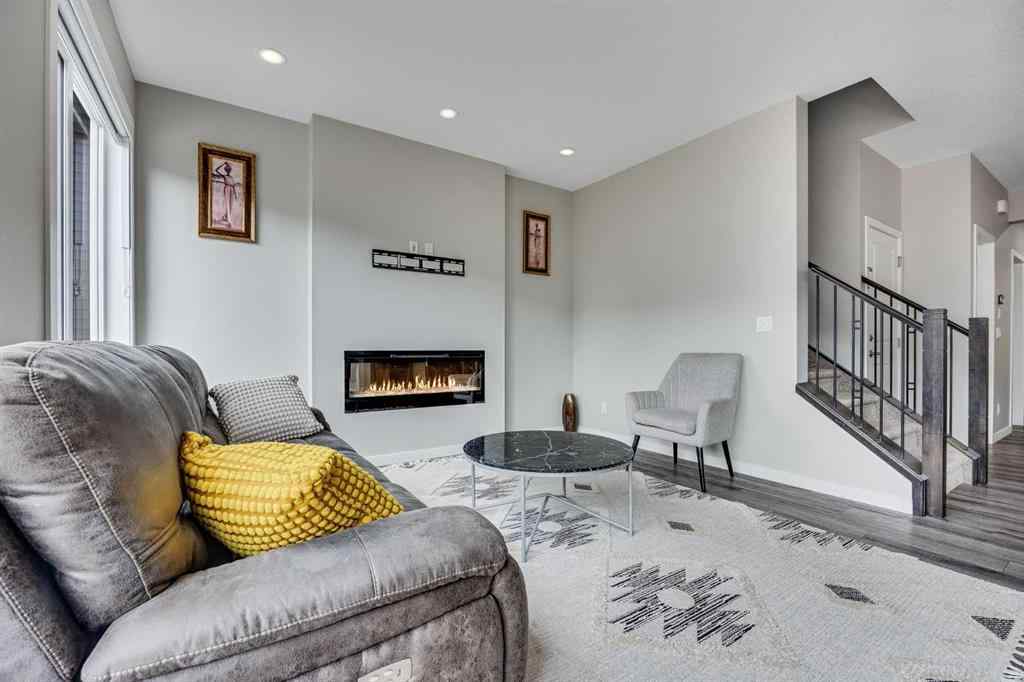 MLS® A2209648 - 109 Mallard Grove SE in Rangeview Calgary, Residential