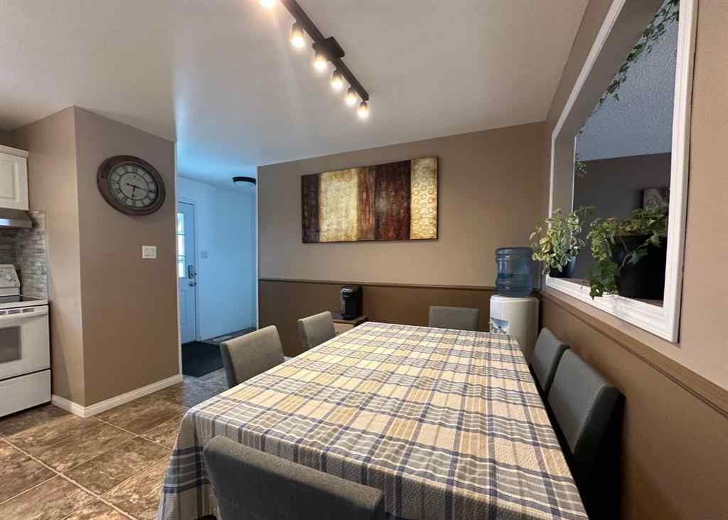 MLS® A2209719 - 4922 53 Avenue  in NONE Kitscoty, Residential