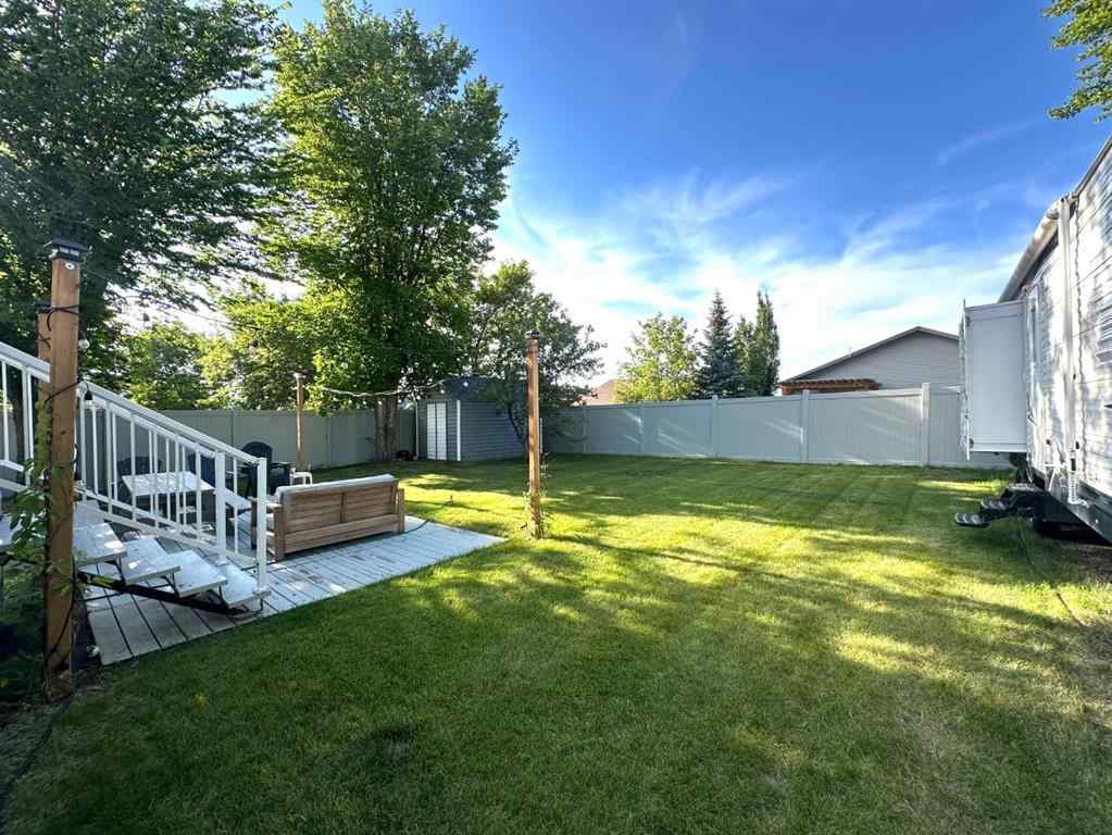 MLS® A2209719 - 4922 53 Avenue  in NONE Kitscoty, Residential