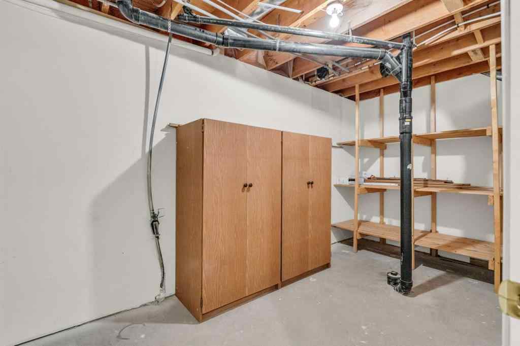 MLS® A2209725 - 11 Coach Side Terrace SW in Coach Hill Calgary, Residential