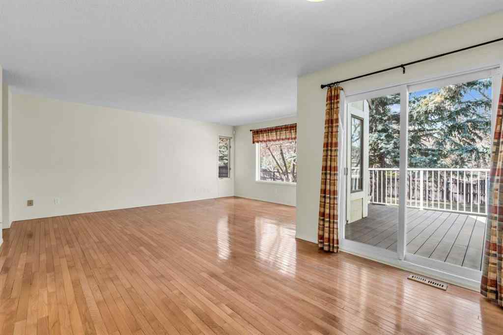 MLS® A2209725 - 11 Coach Side Terrace SW in Coach Hill Calgary, Residential