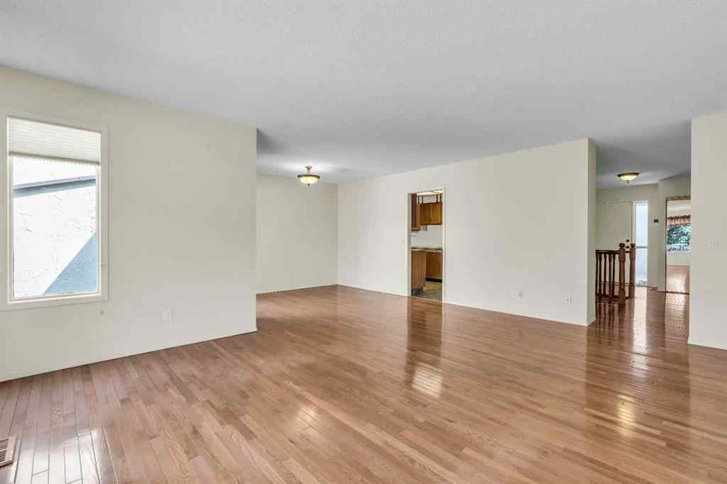 MLS® A2209725 - 11 Coach Side Terrace SW in Coach Hill Calgary, Residential