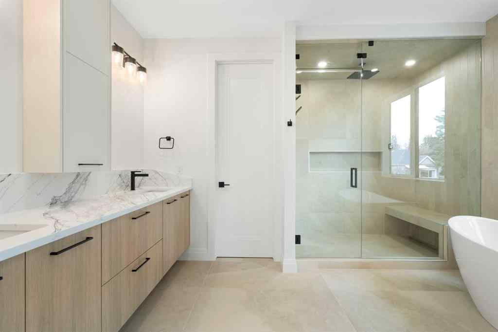 MLS® A2209767 - 433 19 Avenue NW in Mount Pleasant Calgary, Residential