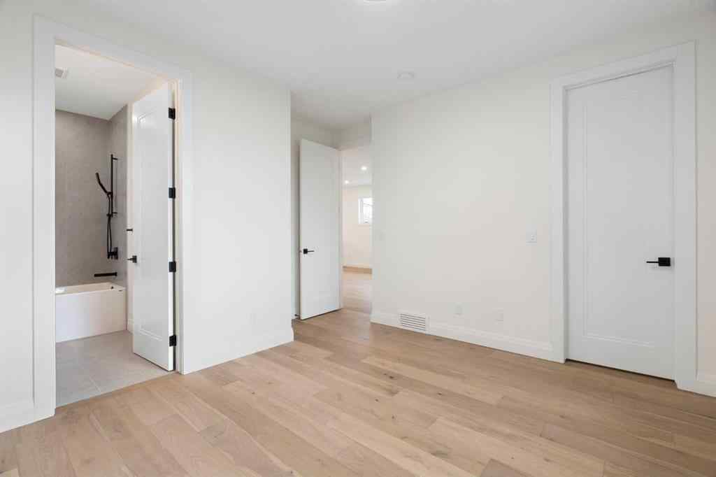 MLS® A2209767 - 433 19 Avenue NW in Mount Pleasant Calgary, Residential