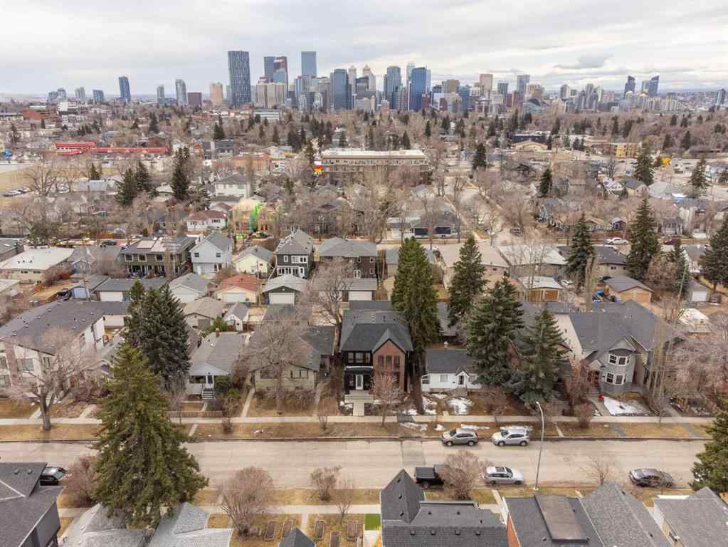 MLS® A2209767 - 433 19 Avenue NW in Mount Pleasant Calgary, Residential