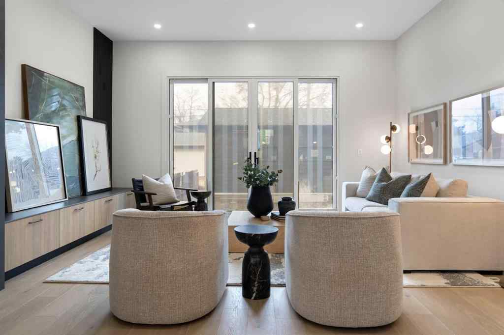 MLS® A2209767 - 433 19 Avenue NW in Mount Pleasant Calgary, Residential