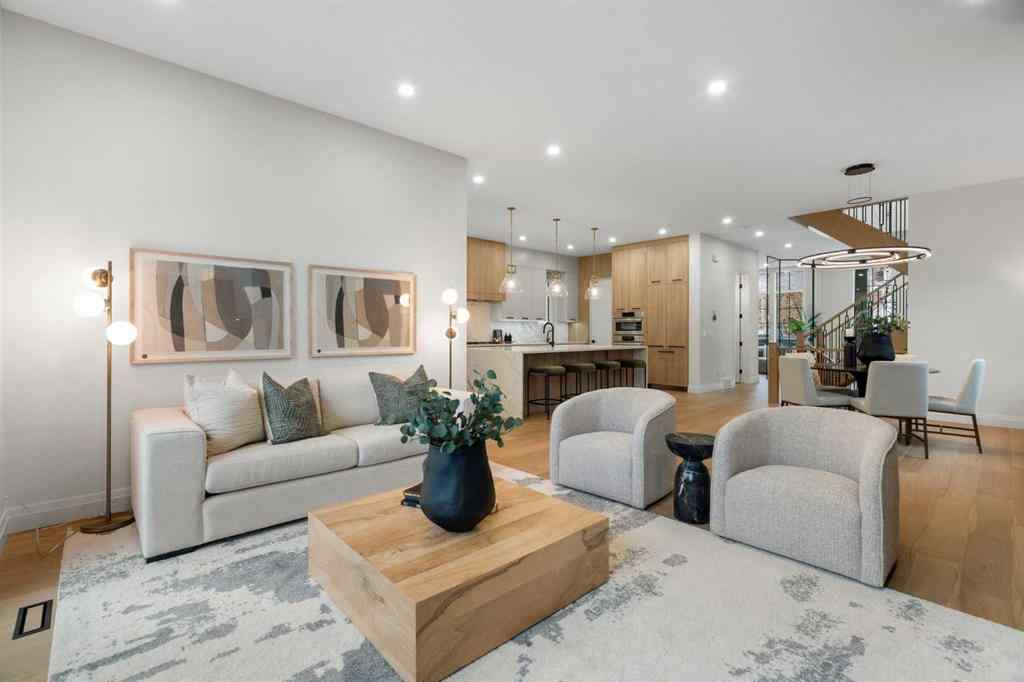 MLS® A2209767 - 433 19 Avenue NW in Mount Pleasant Calgary, Residential