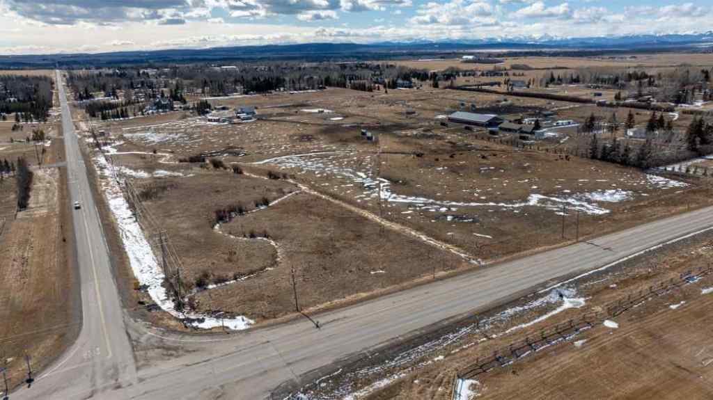 MLS® A2209793 - 243201 Range Road 33   in Springbank Rural Rocky View County, Residential