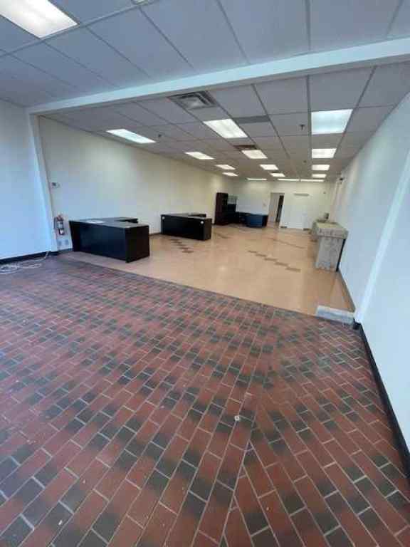 MLS® A2209834 - Unit #120 4804 50 Street  in NONE Innisfail, Commercial