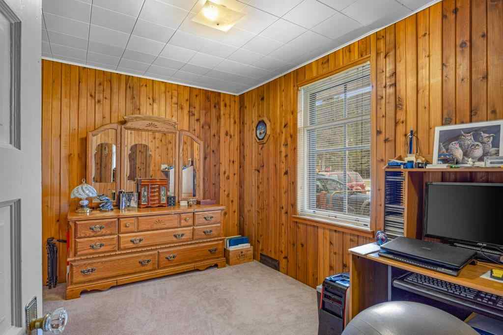 MLS® A2209880 - 412 Cougar Street  in NONE Banff, Residential