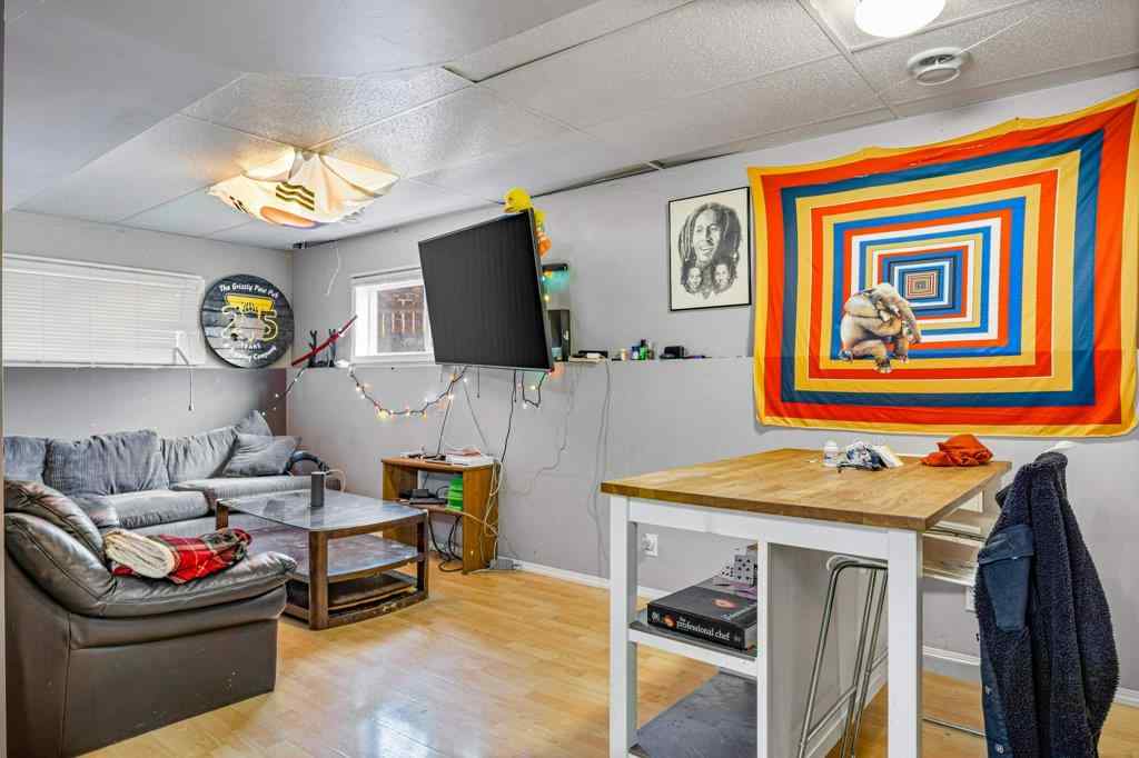 MLS® A2209880 - 412 Cougar Street  in NONE Banff, Residential