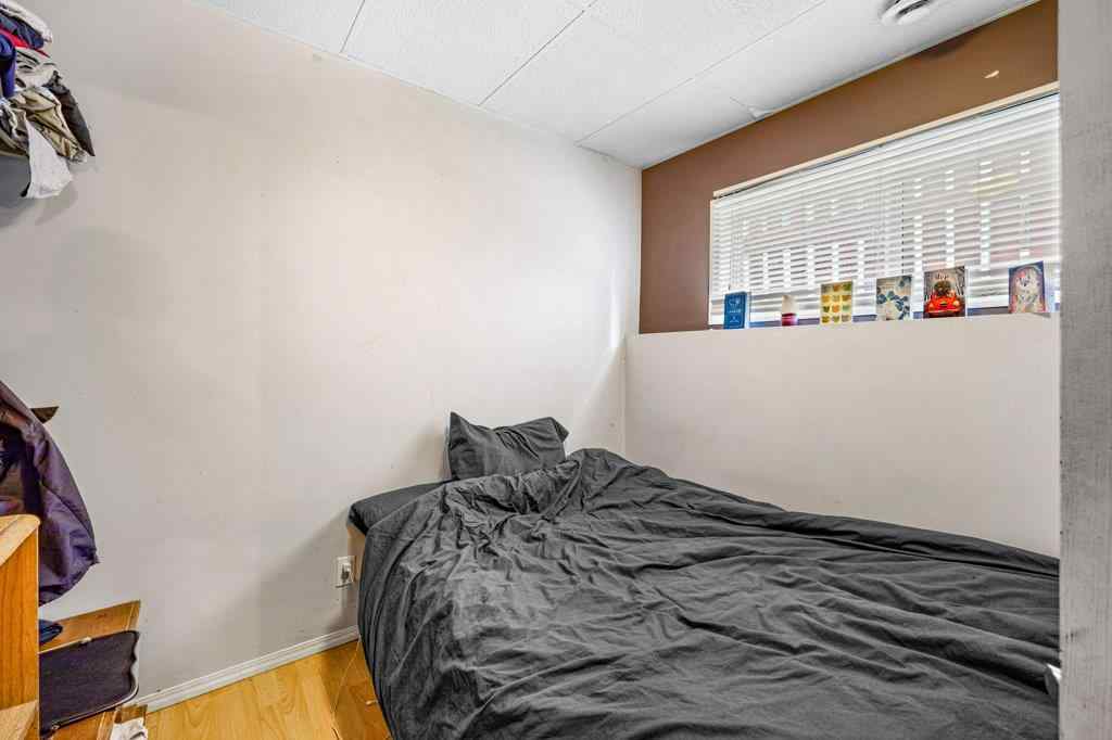 MLS® A2209880 - 412 Cougar Street  in NONE Banff, Residential