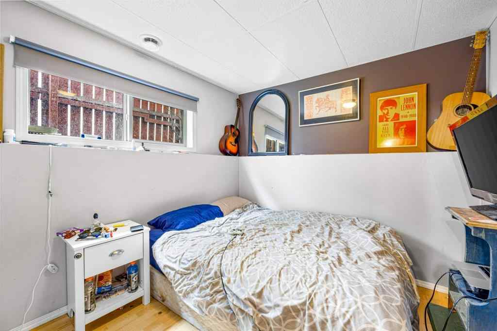 MLS® A2209880 - 412 Cougar Street  in NONE Banff, Residential