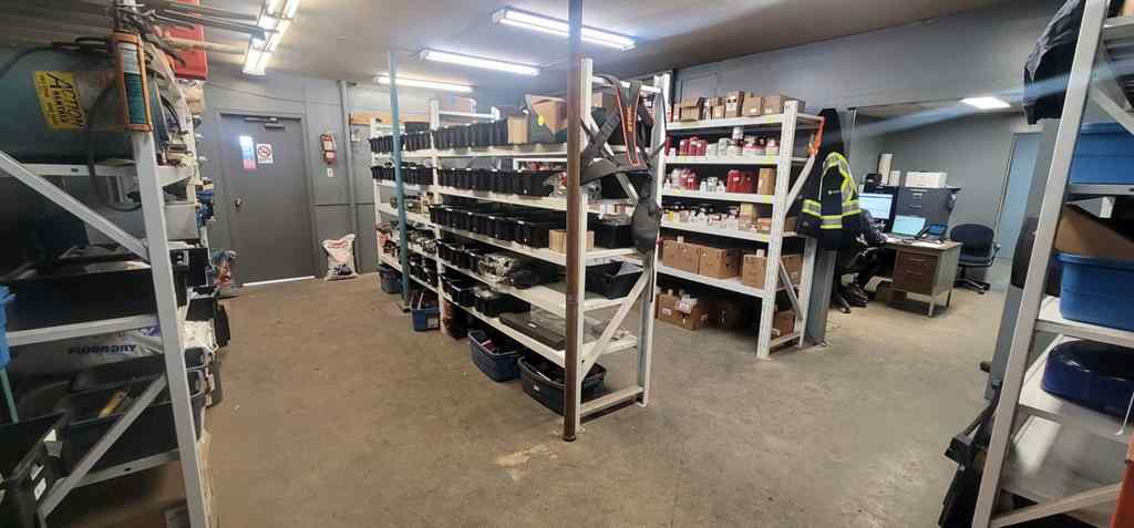 MLS® A2209888 - 7895 50 Avenue  in Northlands Industrial Park Red Deer, Commercial