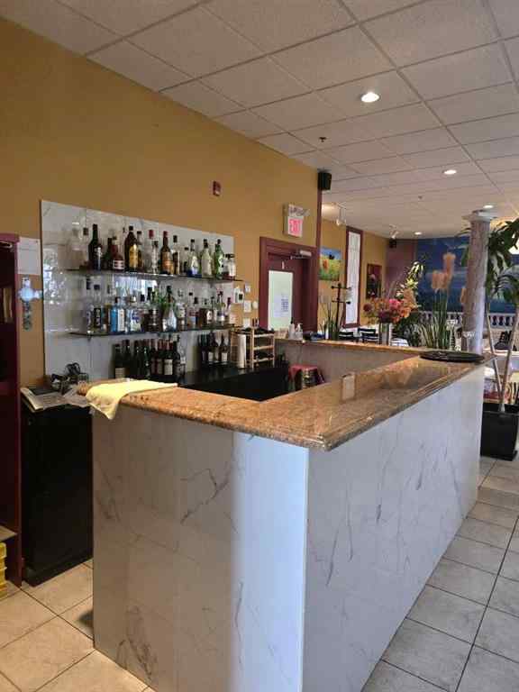MLS® A2209936 - Unit #209 2914 Kingsview Boulevard SE in Kingsview Industrial Park Airdrie, Commercial