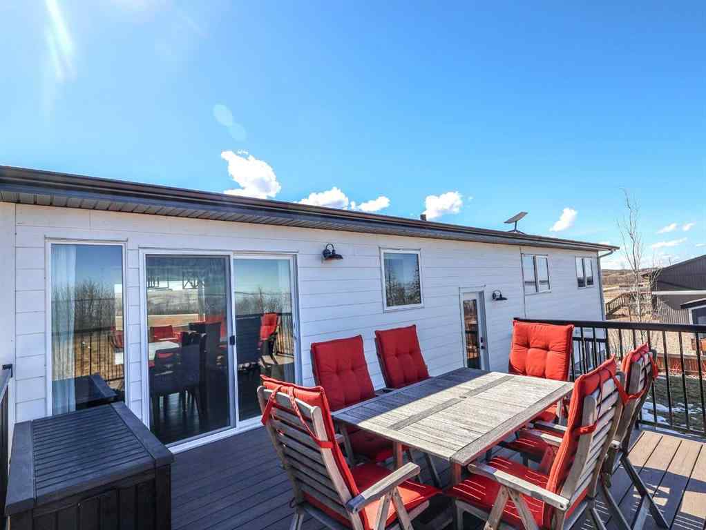 MLS® A2209956 - 13 Marina View Close  in Rochon Sands Estate Rural Stettler No. 6, County of, Residential