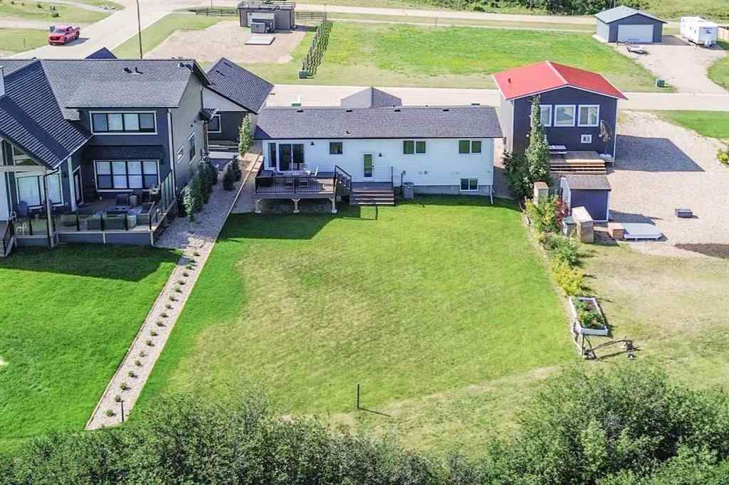 MLS® A2209956 - 13 Marina View Close  in Rochon Sands Estate Rural Stettler No. 6, County of, Residential