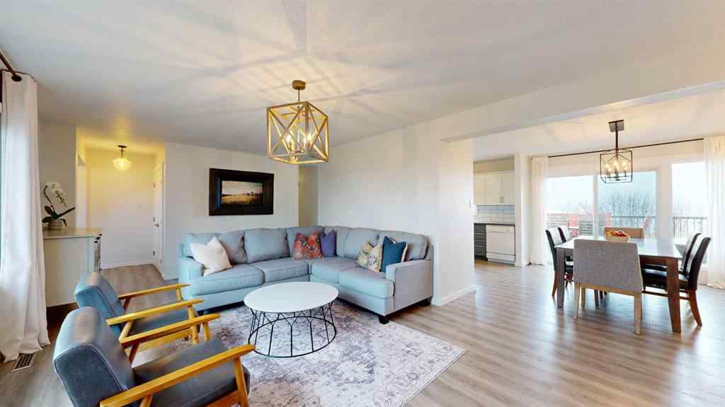 MLS® A2209956 - 13 Marina View Close  in Rochon Sands Estate Rural Stettler No. 6, County of, Residential