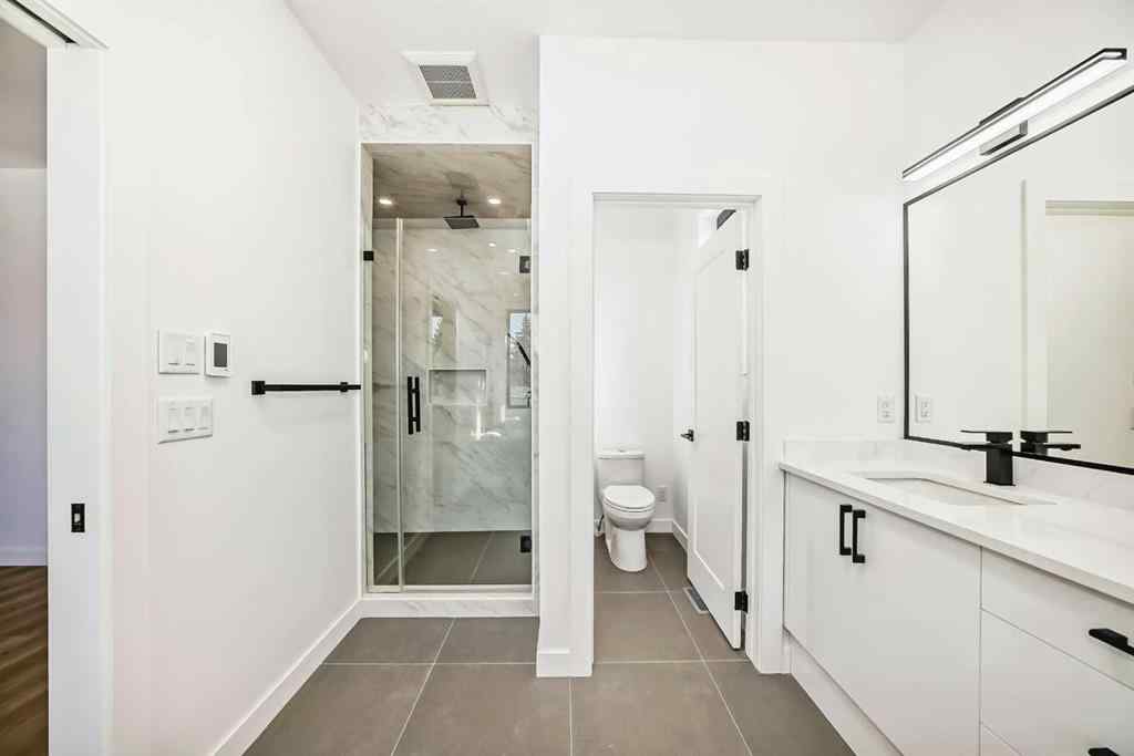 MLS® A2210037 - 2107 Victoria Crescent NW in Banff Trail Calgary, Residential