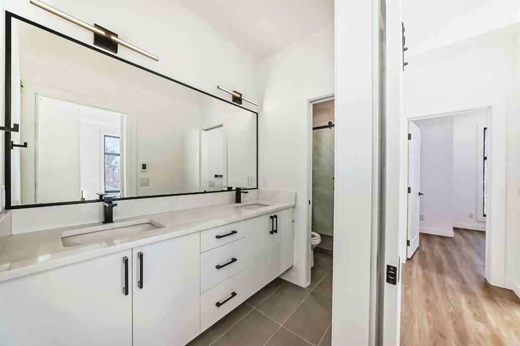 MLS® A2210037 - 2107 Victoria Crescent NW in Banff Trail Calgary, Residential