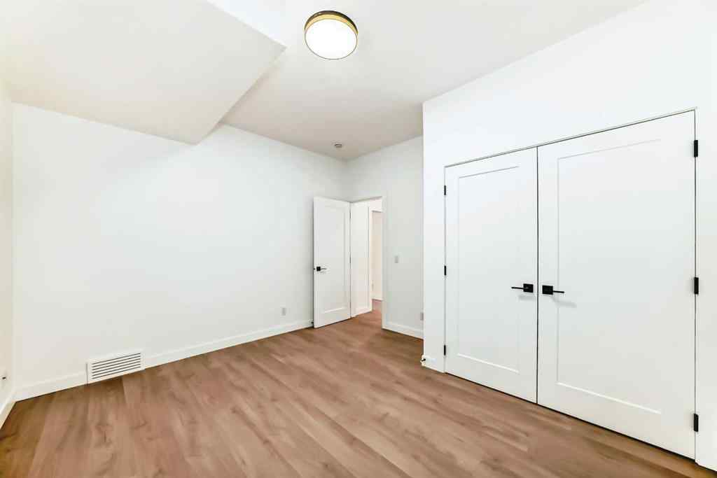 MLS® A2210037 - 2107 Victoria Crescent NW in Banff Trail Calgary, Residential