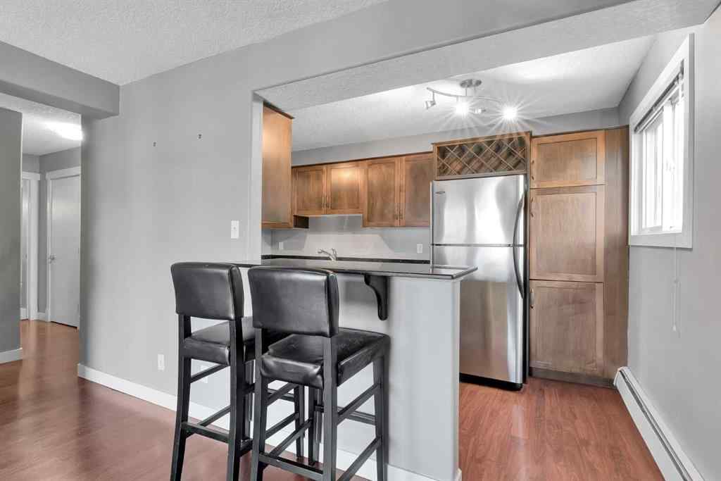 MLS® A2210049 - Unit #302 931 2 Avenue NW in Sunnyside Calgary, Residential