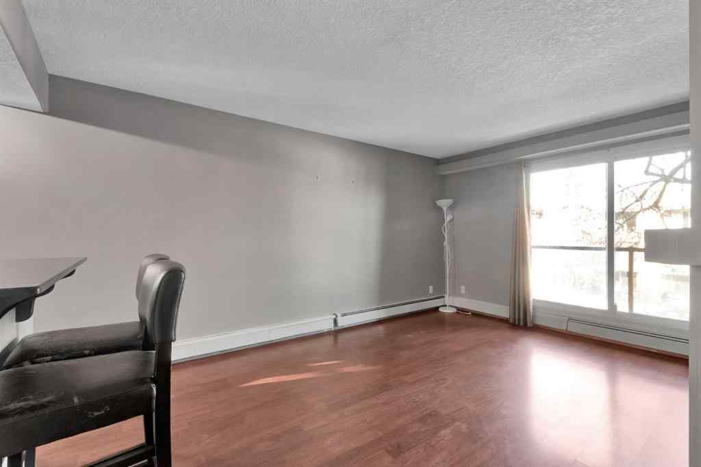 MLS® A2210049 - Unit #302 931 2 Avenue NW in Sunnyside Calgary, Residential