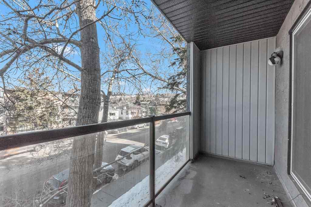 MLS® A2210049 - Unit #302 931 2 Avenue NW in Sunnyside Calgary, Residential