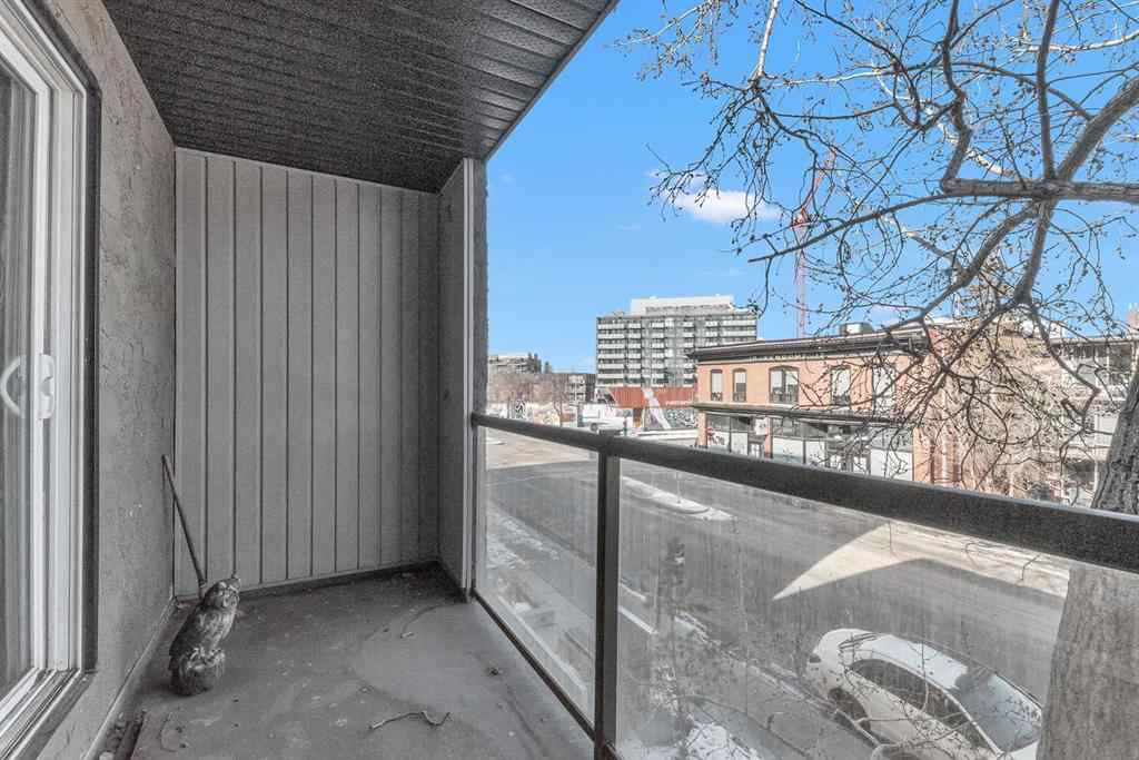 MLS® A2210049 - Unit #302 931 2 Avenue NW in Sunnyside Calgary, Residential