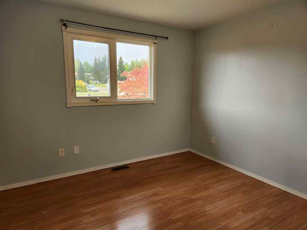 MLS® A2210140 - 5002 53 Avenue  in Kitscoty Kitscoty, Residential