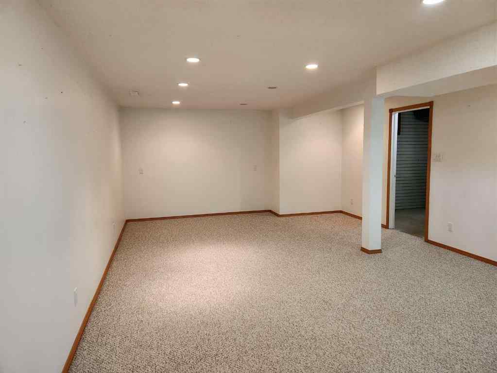 MLS® A2210140 - 5002 53 Avenue  in Kitscoty Kitscoty, Residential