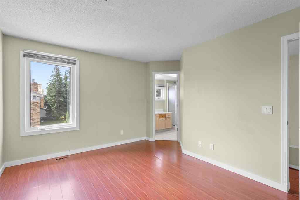 MLS® A2210307 - 22 Coachway Gardens SW in Coach Hill Calgary, Residential