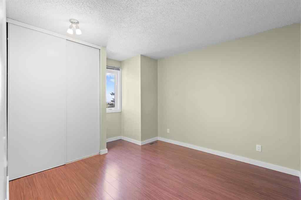 MLS® A2210307 - 22 Coachway Gardens SW in Coach Hill Calgary, Residential