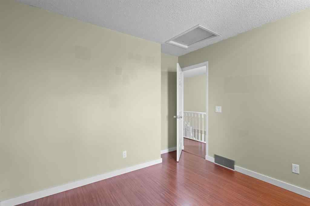 MLS® A2210307 - 22 Coachway Gardens SW in Coach Hill Calgary, Residential