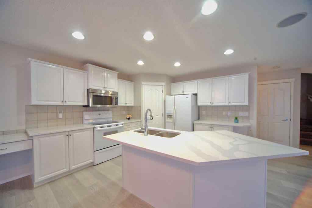 MLS® A2210333 - 133 Panamount Court NW in Panorama Hills Calgary, Residential