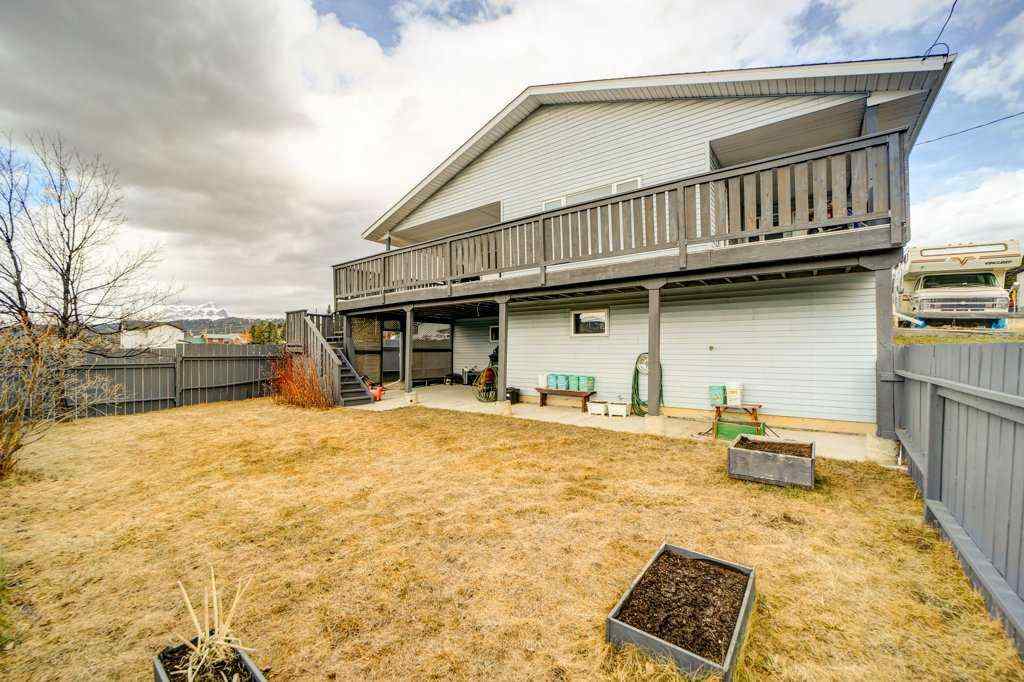 MLS® A2210346 - 8638 21 Avenue  in NONE Coleman, Residential