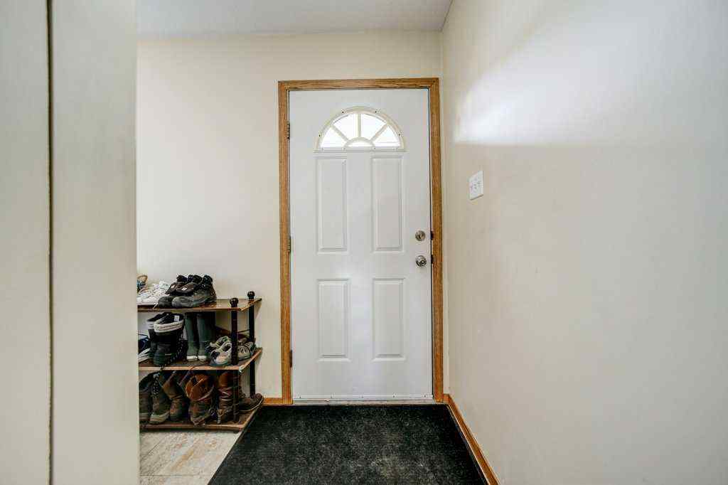 MLS® A2210346 - 8638 21 Avenue  in NONE Coleman, Residential