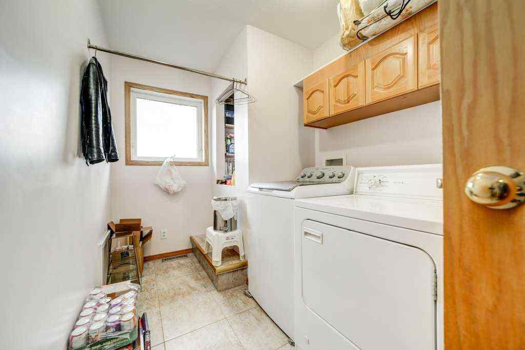 MLS® A2210346 - 8638 21 Avenue  in NONE Coleman, Residential