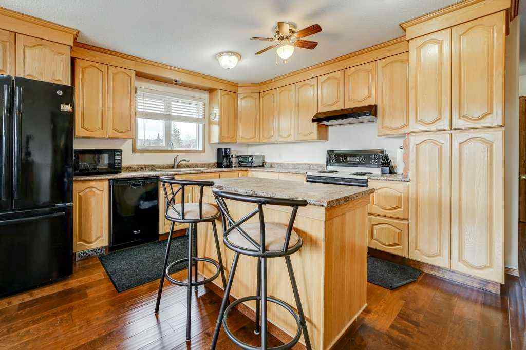 MLS® A2210346 - 8638 21 Avenue  in NONE Coleman, Residential
