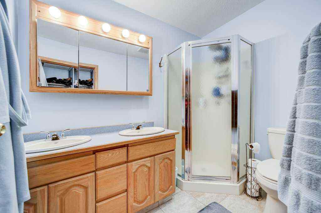 MLS® A2210346 - 8638 21 Avenue  in NONE Coleman, Residential