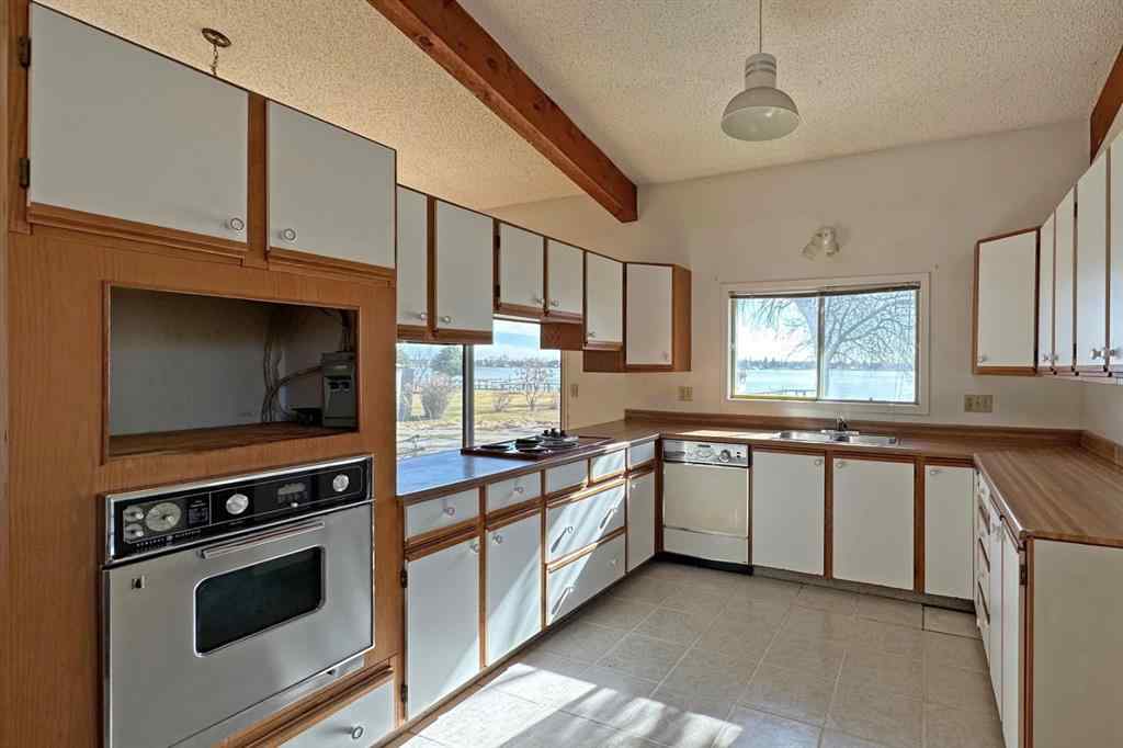 MLS® A2210362 - 648 West Chestermere Drive  in NONE Chestermere, Residential
