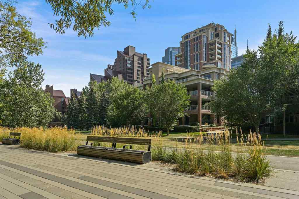 MLS® A2210464 - Unit #305 600 Princeton Way SW in Eau Claire Calgary, Residential