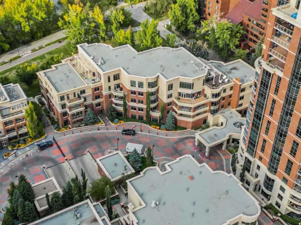 MLS® A2210464 - Unit #305 600 Princeton Way SW in Eau Claire Calgary, Residential
