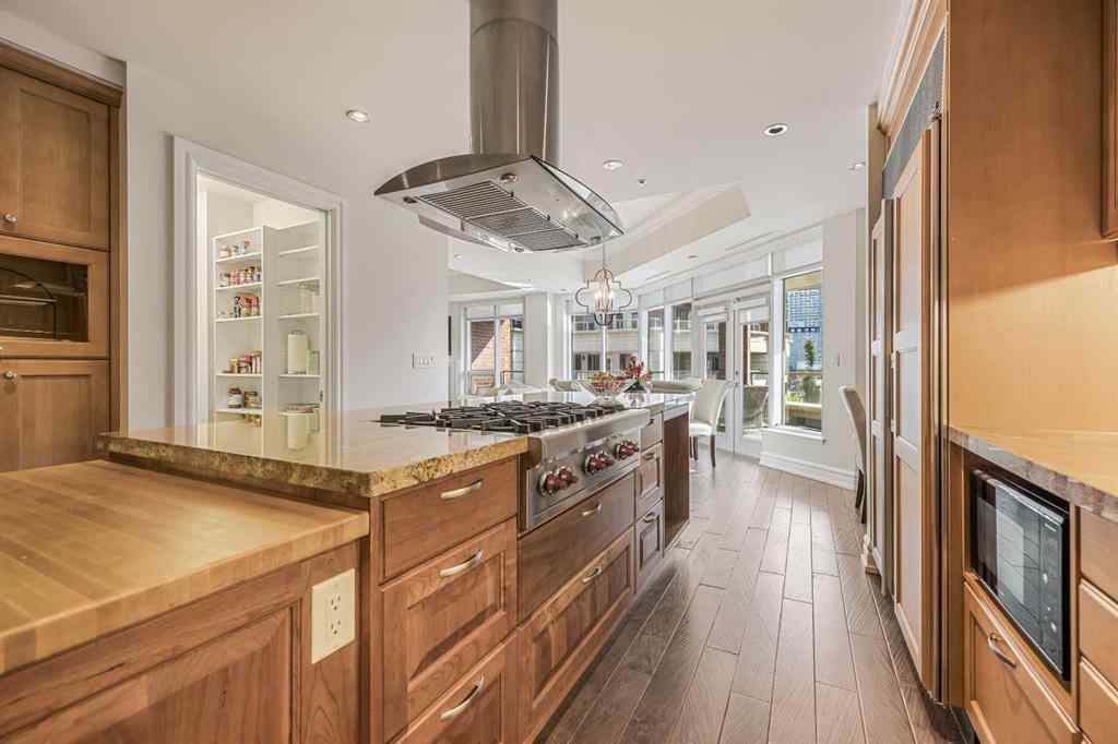 MLS® A2210464 - Unit #305 600 Princeton Way SW in Eau Claire Calgary, Residential