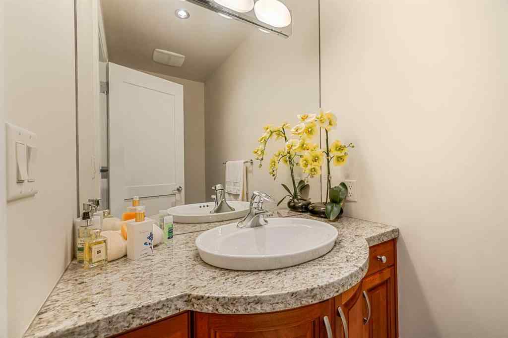MLS® A2210464 - Unit #305 600 Princeton Way SW in Eau Claire Calgary, Residential