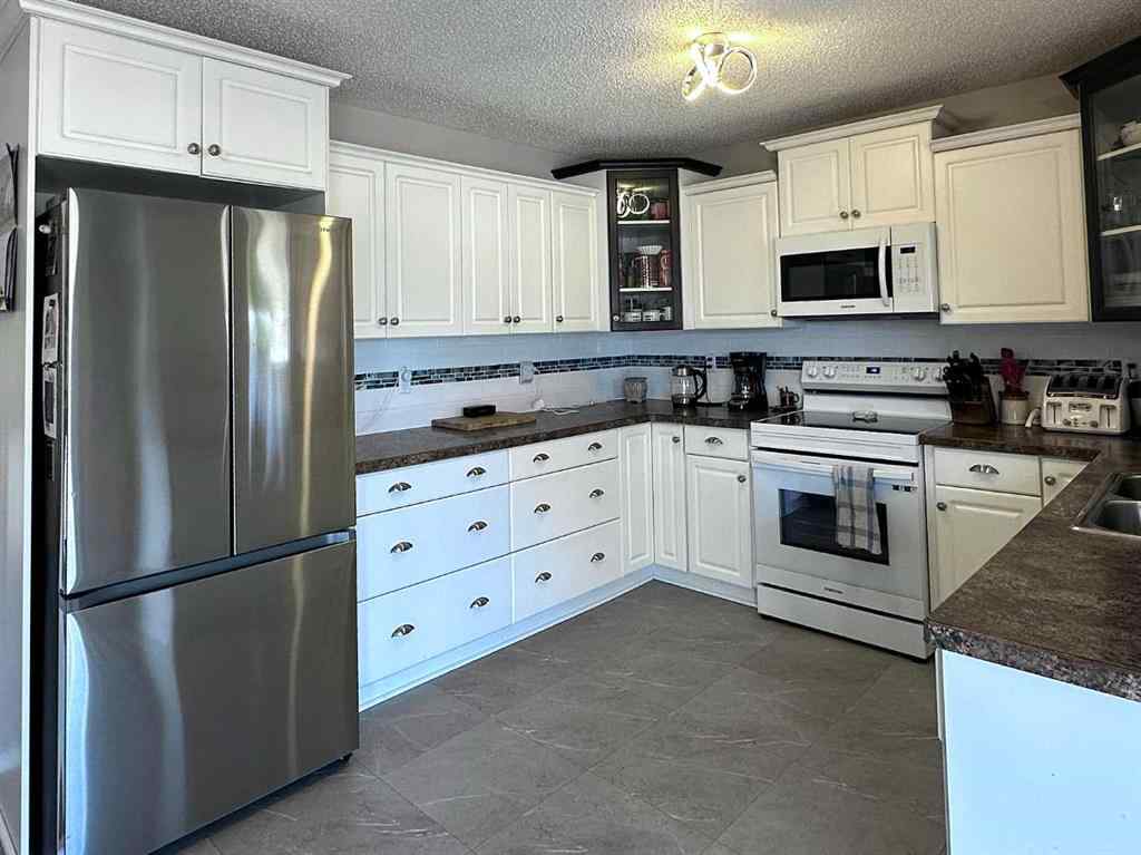 MLS® A2210502 - 5615 46 Street  in NONE Taber, Residential